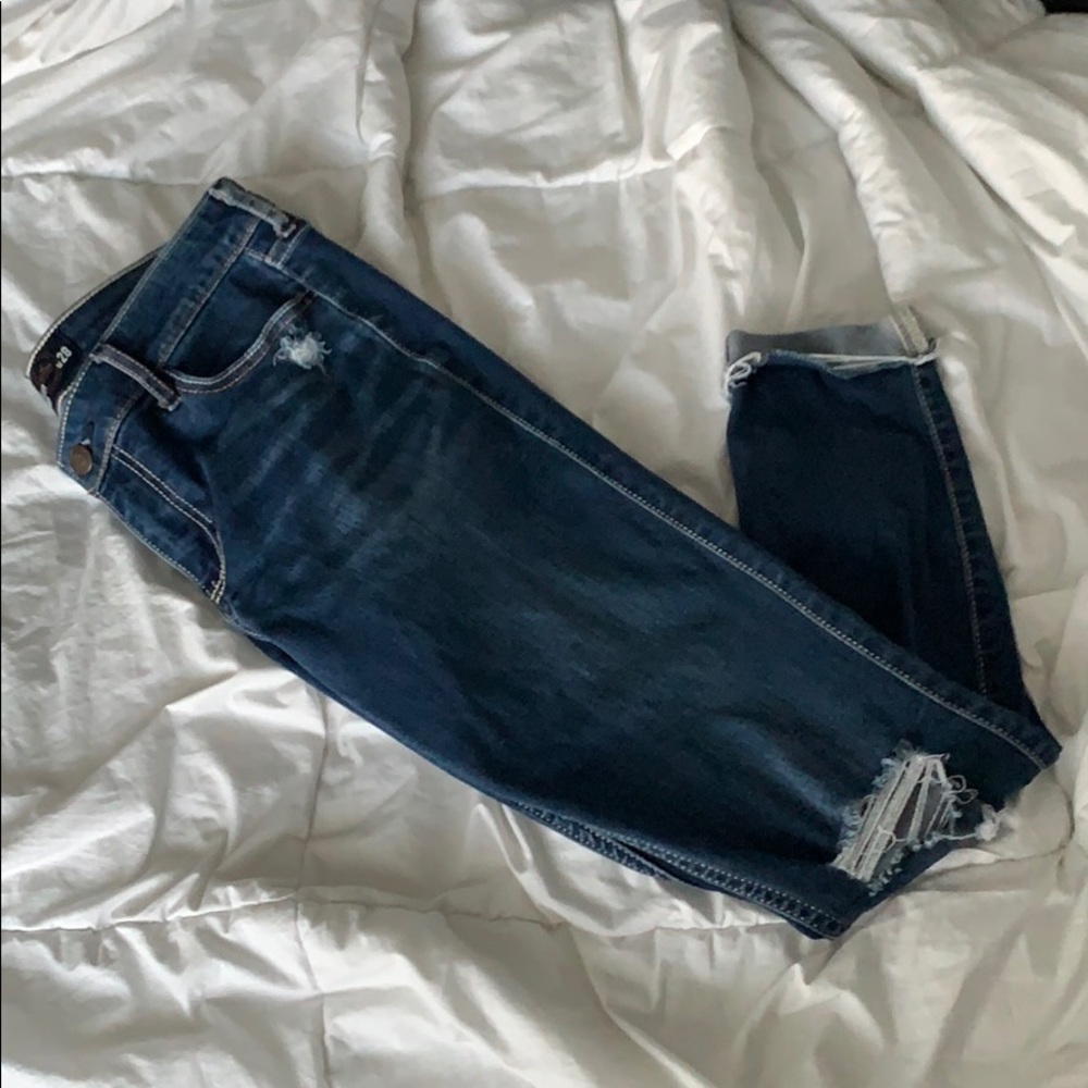 Denim Hollister ripped jeans!